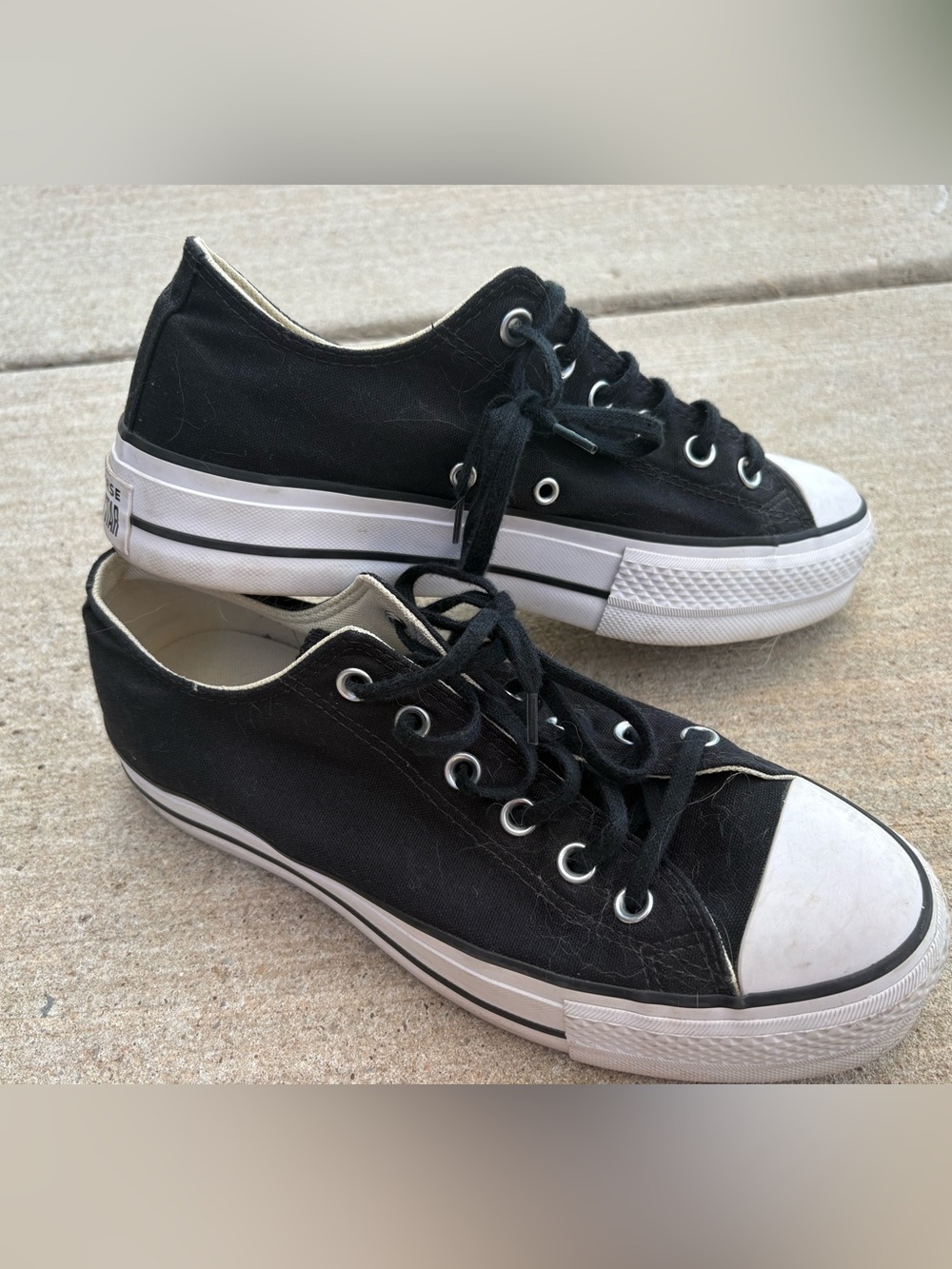 Classic Black Low-Top Canvas Sneakers with White Toe